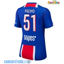 Camisa de time de futebol Paris Saint-Germain Willian Pacho #51 Replicas 1º Equipamento Feminina 2026-27 Manga Curta